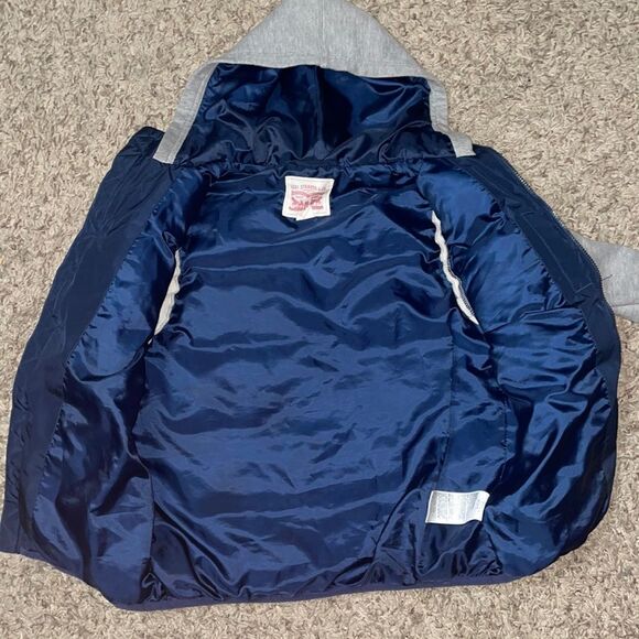 Levi’s Vintage Sweater Coat - Picture 5 of 7